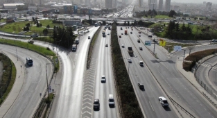 Ramazan ayının ilk gününde İstanbul'da yollar boş kaldı