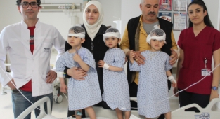 Suriyeli tek yumurta üçüzleri ilk defa Türkiye'de duymaya başladı