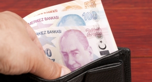 Ücretsiz seyahat kapsamında yapılan aylık gelir desteği ödemeleri yükseltildi
