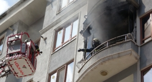 Van'da bir evde çıkan yangın korkuttu