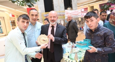 BAŞKAN ÇOLAKBAYRAKDAR'DAN ÖZEL ÇOCUKLARIN ÖZEL SERGİSİNE DAVET
