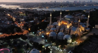Ayasofya Camii en yoğun gününü yaşadı
