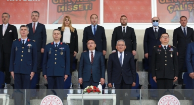 Başkan Büyükkılıç, Vali Çiçek İle 19 Mayıs Kutlamalarına Katıldı