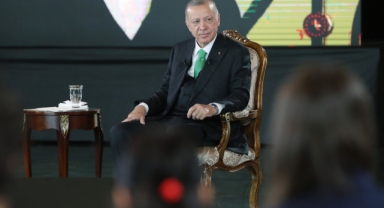 Cumhurbaşkanı Erdoğan'dan sigara ve alkole vergi açıklaması: Devamlı artırıyoruz almaktan geri durmuyorlar