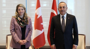 Dışişleri Bakanı Çavuşoğlu, Kanada Dışişleri Bakanı Melanie Joly ile görüştü