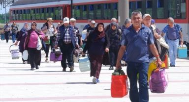 Gurbetçiler akın akın gelmeye başladı
