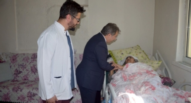 İl Sağlık Müdürlüğü İhtiyaç Sahibi Hastalara Motorlu Hasta Yatağı Ulaştırmaya Devam Ediyor