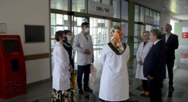 İl Sağlık Müdürümüz Doç. Dr. Ali Ramazan Benli Hemşirelerin Haftasını Kutladı