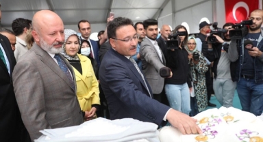 KOCASİNAN AKADEMİ’DEN GÖZ KAMAŞTIRAN YIL SONU SERGİSİ AÇILDI