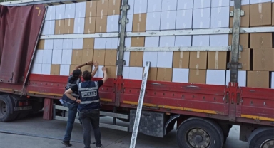 Manisa'da kaçak sigara operasyonu