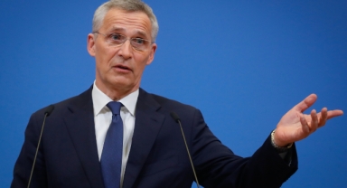 Stoltenberg: 'Türkiye'nin gündeme getirdiği endişeleri ele almanın öneminin de farkındayım'