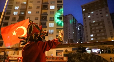 TALAS’TA GEZİ OTOBÜSÜYLE 19 MAYIS COŞKUSU