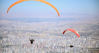 TÜRKİYE YAMAÇ PARAŞÜTÜ ŞAMPİYONASI BAŞLIYOR