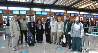 Umre ziyaretleri 2 yıl aradan sonra yeniden başladı