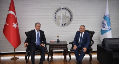 Bakan Akar'dan Başkan Büyükkılıç'a Ziyaret