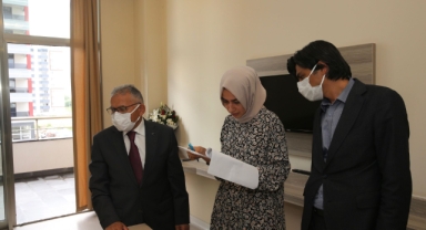 Başkan Büyükkılıç, Kahraman Gaziyi Hastanede Ziyaret Etti