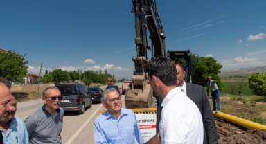 Başkan Büyükkılıç, Sarıoğlan’da Doğal Gaz Çalışmalarını İnceledi