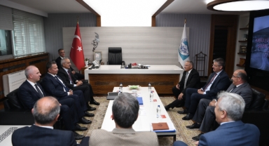 Başkan Büyükkılıç'tan Karayolları Zirvesi