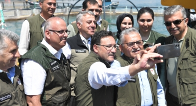 BAŞKAN BÜYÜKKILIÇ, VALİ ÇİÇEK İLE SOMON BALIĞI HASADINA KATILDI