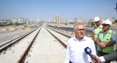 Başkan Büyükkılıç, Yapımı Devam Eden Talas Raylı Sistem Hattı'nı Denetledi