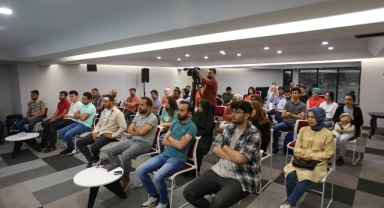 BAŞKAN YALÇIN, BU AY GENÇLERLE ‘YAPAY ZEKA’YI KONUŞTU
