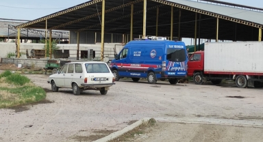 Çiftlikte çalışan işçi ölü bulundu