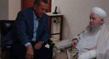 Cumhurbaşkanı Erdoğan, İsmailağa Şeyh'i Ustaosmanoğlu için gazetelere ilan verdi!
