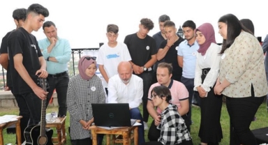 GENÇ DOSTU BAŞKAN, GENÇLERLE BİR ARAYA GELDİ