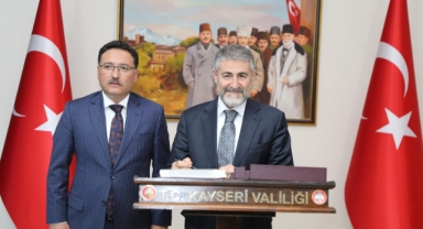 Hazine ve Maliye Bakanı Nureddin Nebati Vali Gökmen Çiçek’i Makamında Ziyaret Etti