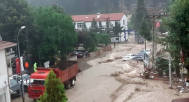 Kastamonu'da sel! Çay ve dereler taşmaya başladı!