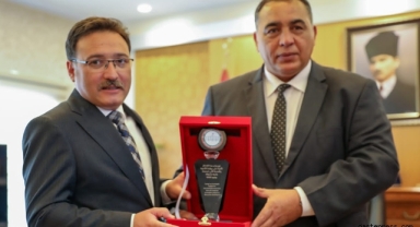 Libya Heyeti'nden Vali Çiçek'e ziyaret!