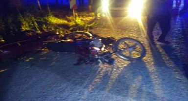 Manisa'da otomobil sepetli motosiklete çarptı: 1 ölü, 3 yaralı!