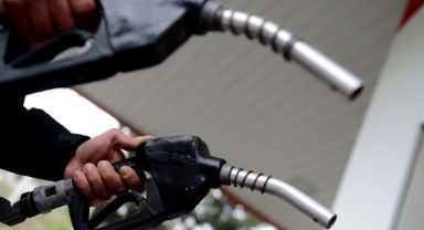 Motorine 24 saatte ikinci büyüki indirim! Motorin 24 saatte 3 lira 34 kuruş ucuzlayacak!