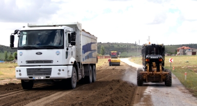 Talas Kırsalında Yollar Genişliyor