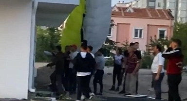 Talas Paraşüt İndirme Alanı'nda akşam saatlerinde 2 paraşütçü havada çarpıştı!