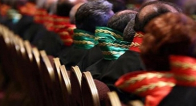 Türkiye'de İlk Başörtülü İl Başsavcısı.