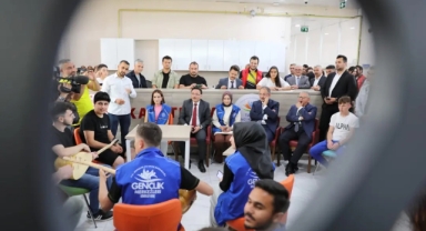 Vali Gökmen Çiçek Gençlerimizle ve Milli Sporcularımızla Buluştu