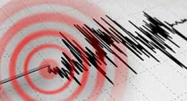 Van ve Tokat'ta peş peşe deprem!