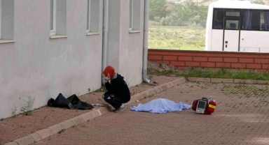 Yaşlı kadının feci ölümü... 5'inci kattan beton zemine çakılan yaşlı kadın hayatını kaybetti