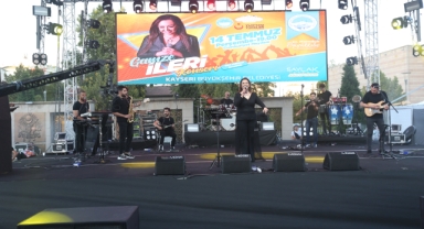 Avrupa'daki Türkler Kayseri Buluşması Konserleri Coşkuyla Devam Ediyor