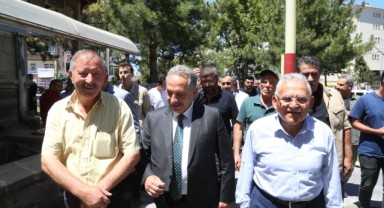 Büyükkılıç, Özhaseki ile Birlikte Talas'ta Vatandaşlarla Buluştu