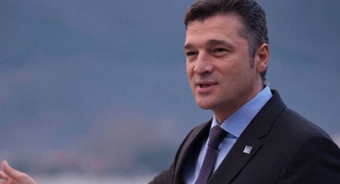 CHP'li eski belediye başkanı 15 Temmuz paylaşımı nedeni ile gözaltına alındı!