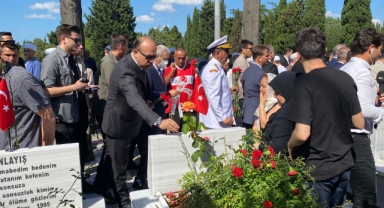 Edirnekapı Şehitliği'nde 15 Temmuz şehitleri için tören düzenlendi!