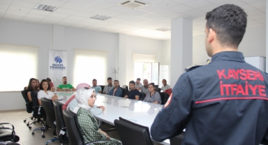 Erciyes Teknopark’ta Yangın Söndürme Eğitimi Verildi