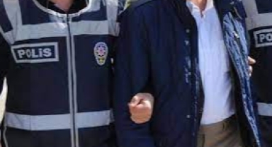 FETÖ'den ihraç edilen eski polisten rezil hareket!