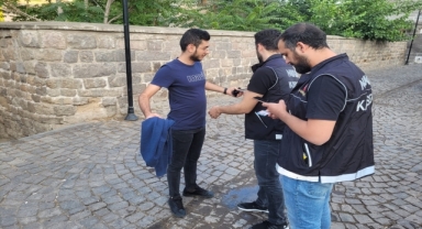 Kayseri'de narkotik polisleri denetim yaptı
