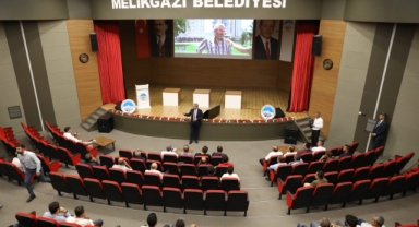 Kayseri Melikgazi Belediyesi'nden müteahhitlere kentsel dönüşüm sunumu!