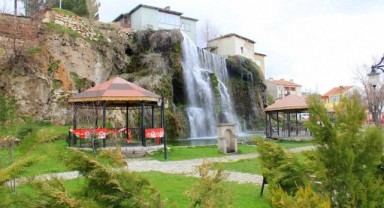 Kayseri Pınarbaşı Belediye Başkanı Menduh Uzunluoğlu'ndan Pınarbaşılı kadınlara müjde!
