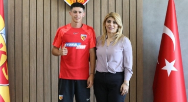 Kayserispor, Baran'ı profesyonel yaptı!