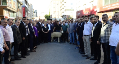 Milletvekili Baki Ersoy MHP Kayseri İl Başkanlığını ziyaret etti!